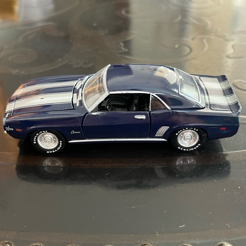 Road Champs Chevrolet Camero 1969